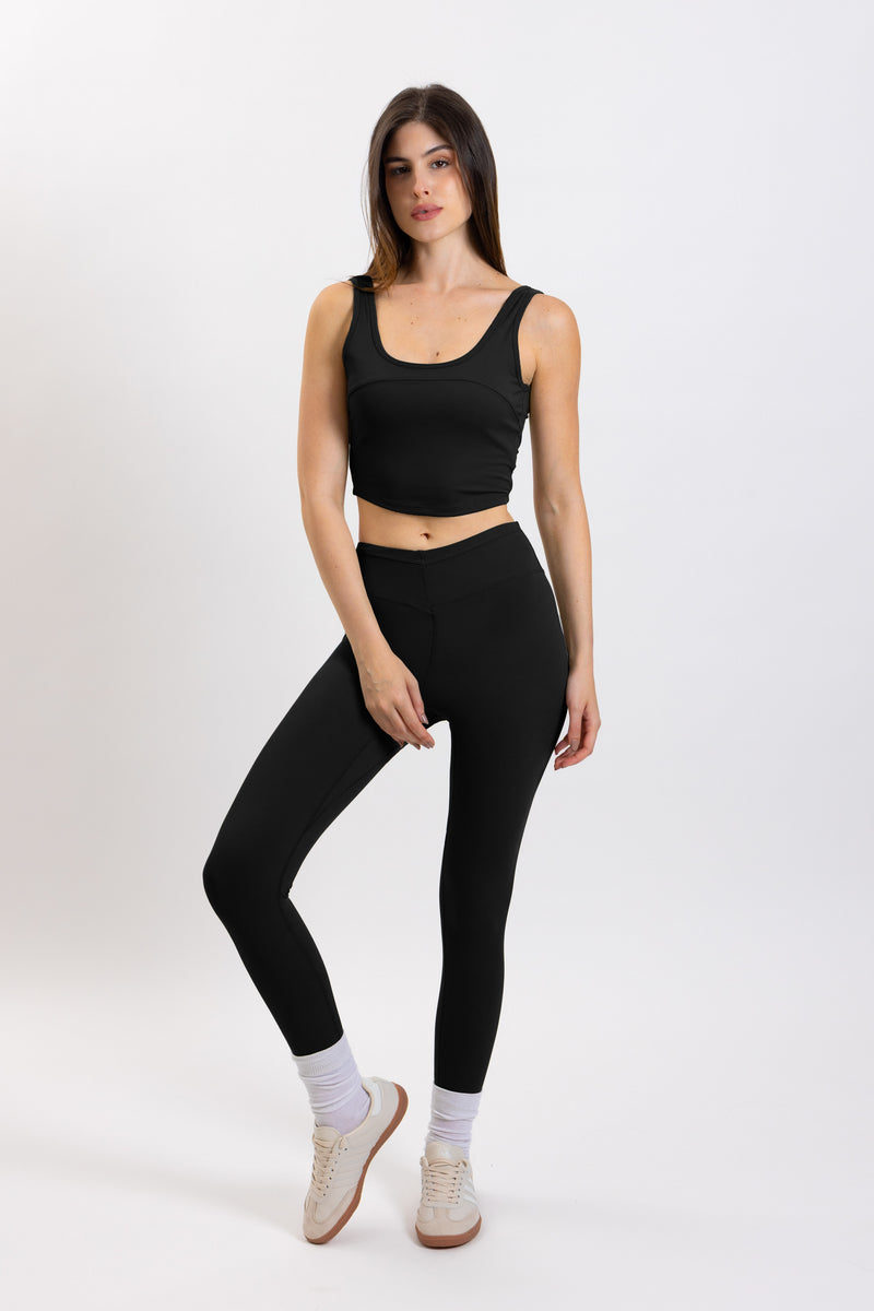 DETAILED SOFT CROP TOP