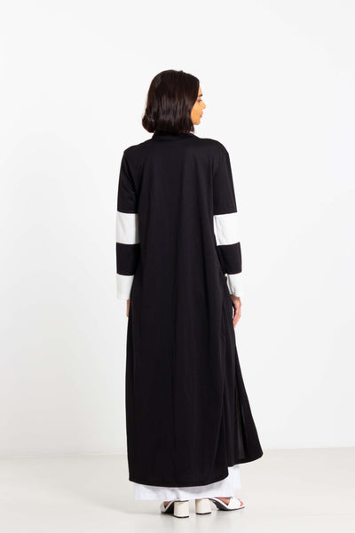 ABAYA WITH ATTACHED NECKLACE
