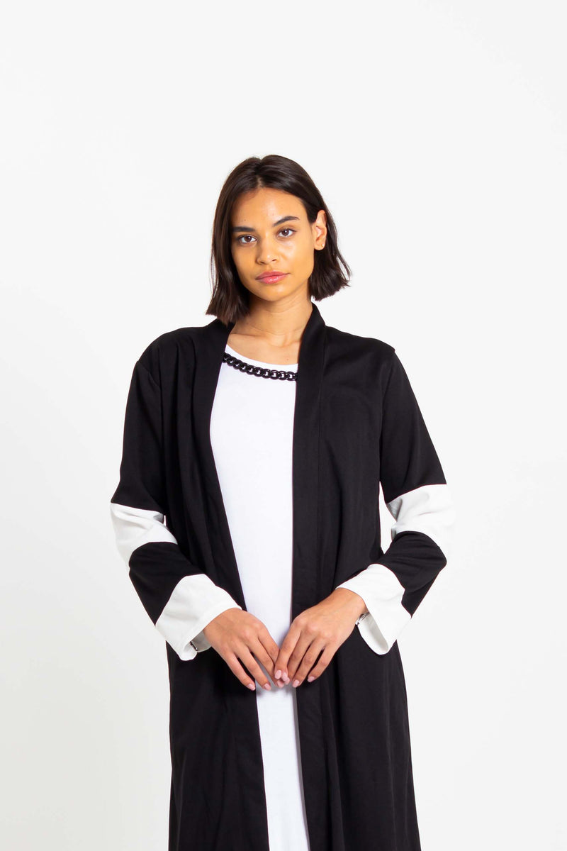 ABAYA WITH ATTACHED NECKLACE