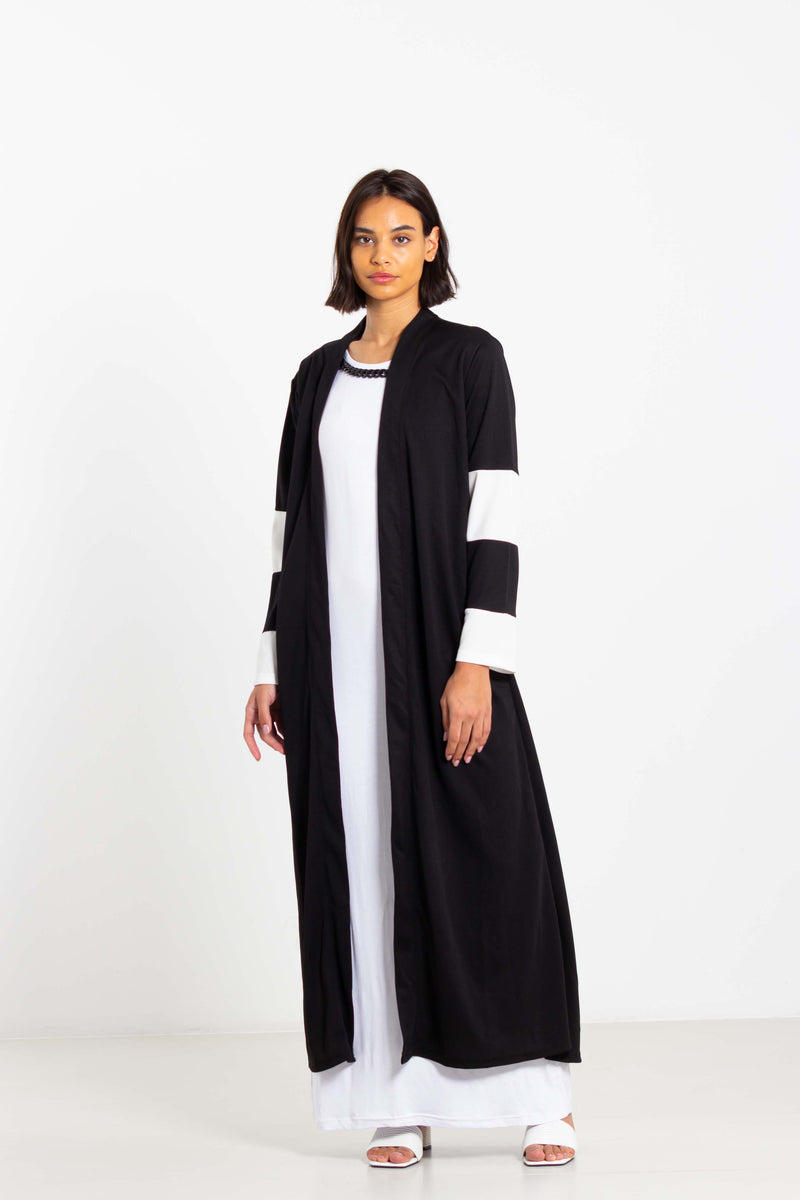 ABAYA WITH ATTACHED NECKLACE