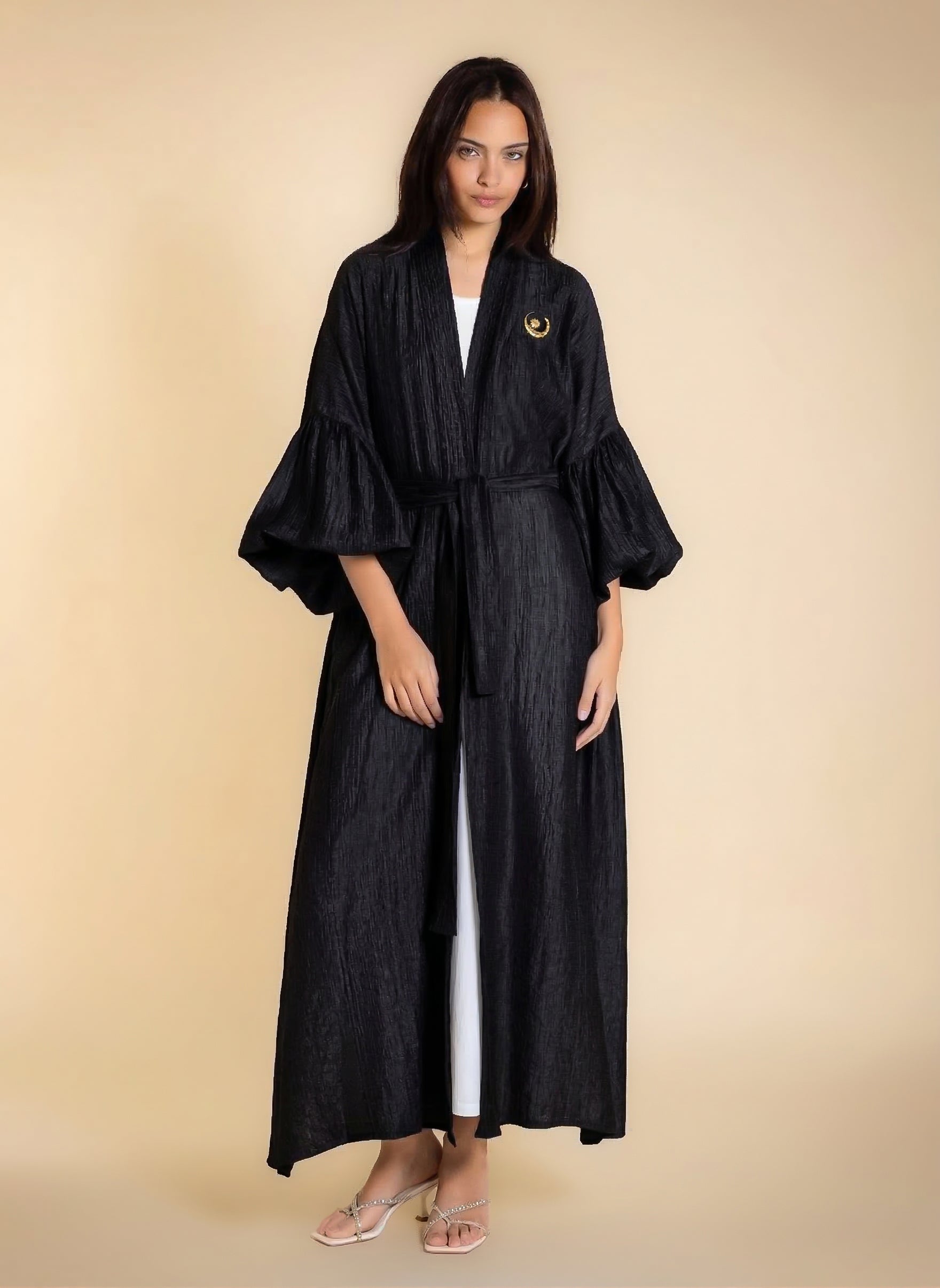 SHINY TEXTURED ABAYA WITH BELT