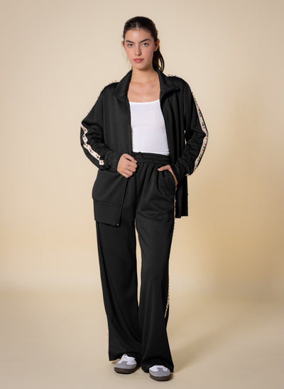 SOFT DETAILED TRACKSUIT SET