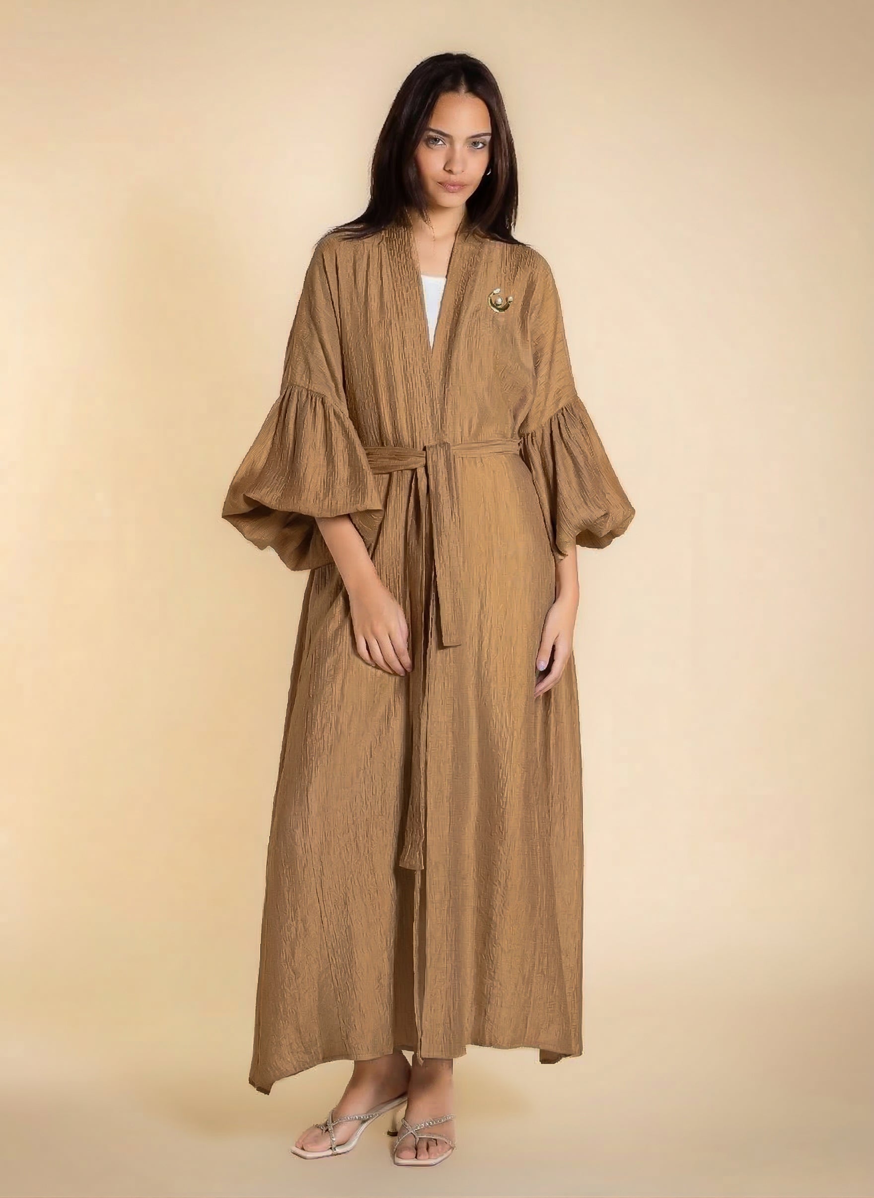 SHINY TEXTURED ABAYA WITH BELT