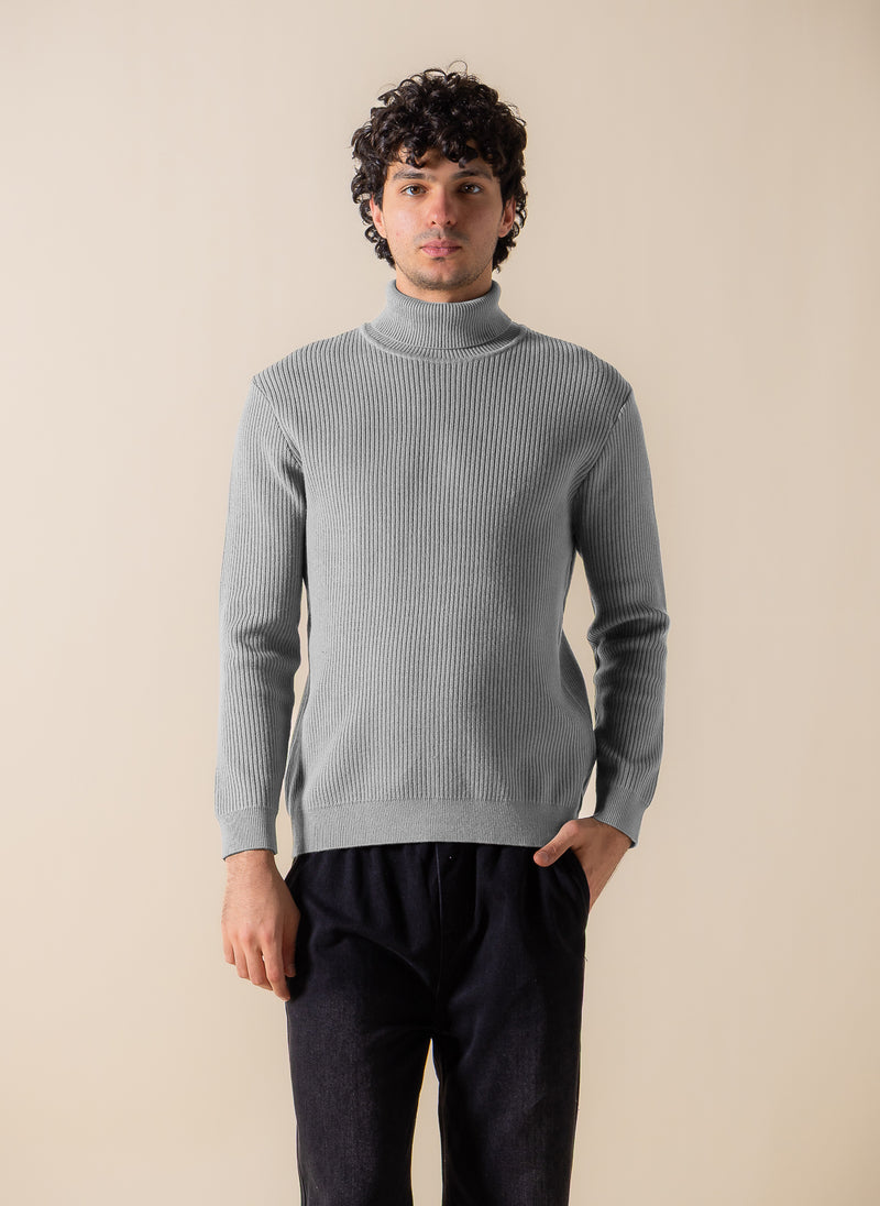 RIBBED HIGH-NECK SWEATER