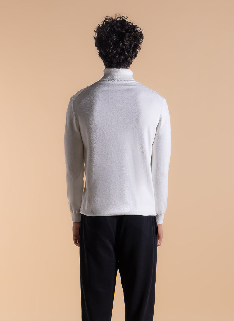 FINE KNIT TURTLE NECK SWEATER