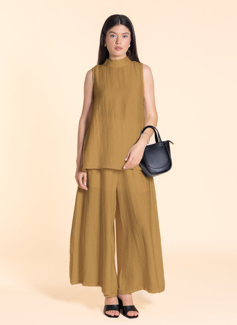 LIGHTWEIGHT DETAILED TOP SET