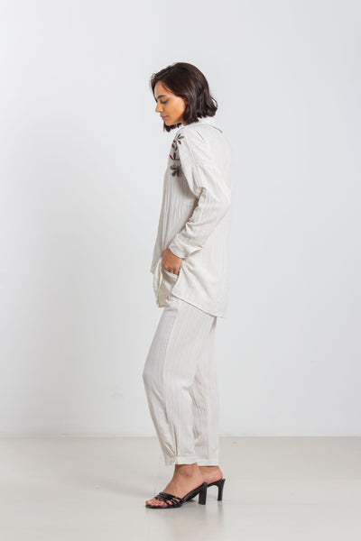 EMBROIDERED TEXTURED SET