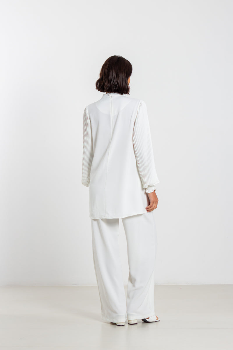 DETAILED HIGH NECK SET