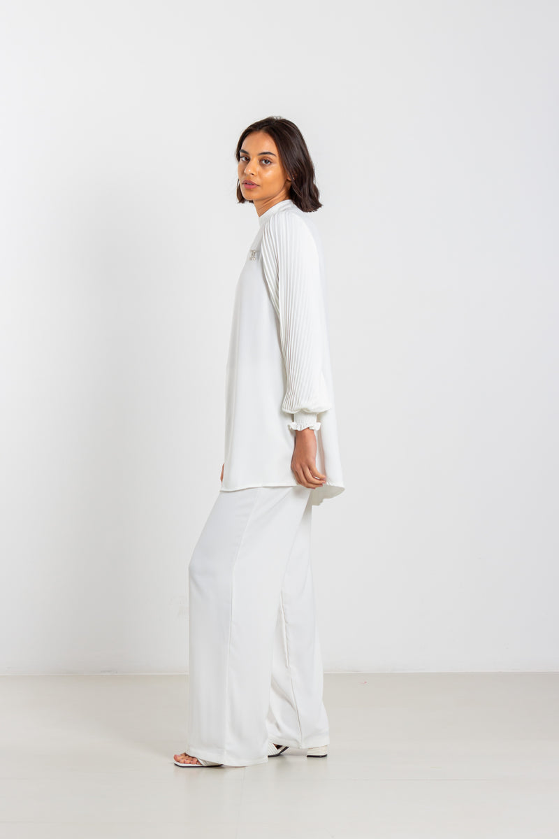 DETAILED HIGH NECK SET