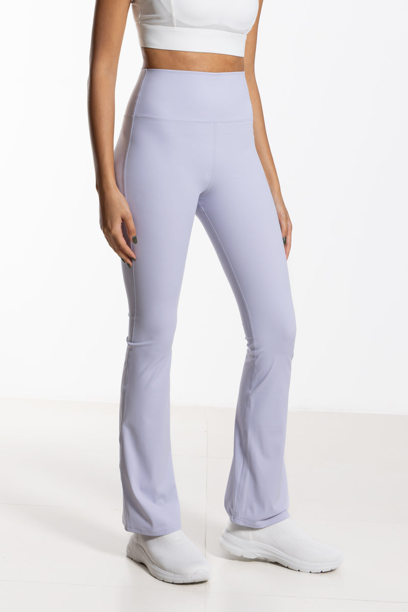 HIGH-RISE SOFT FLARED PANT