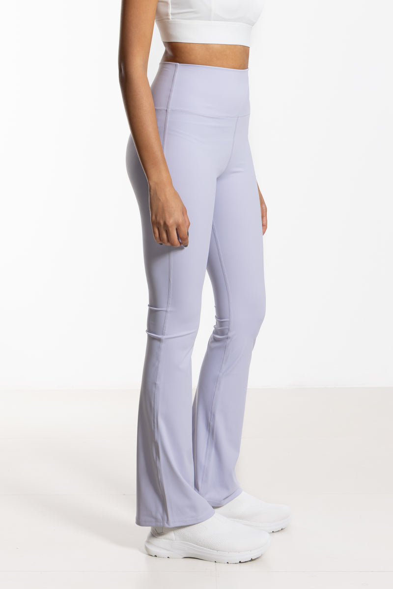 HIGH-RISE SOFT FLARED PANT