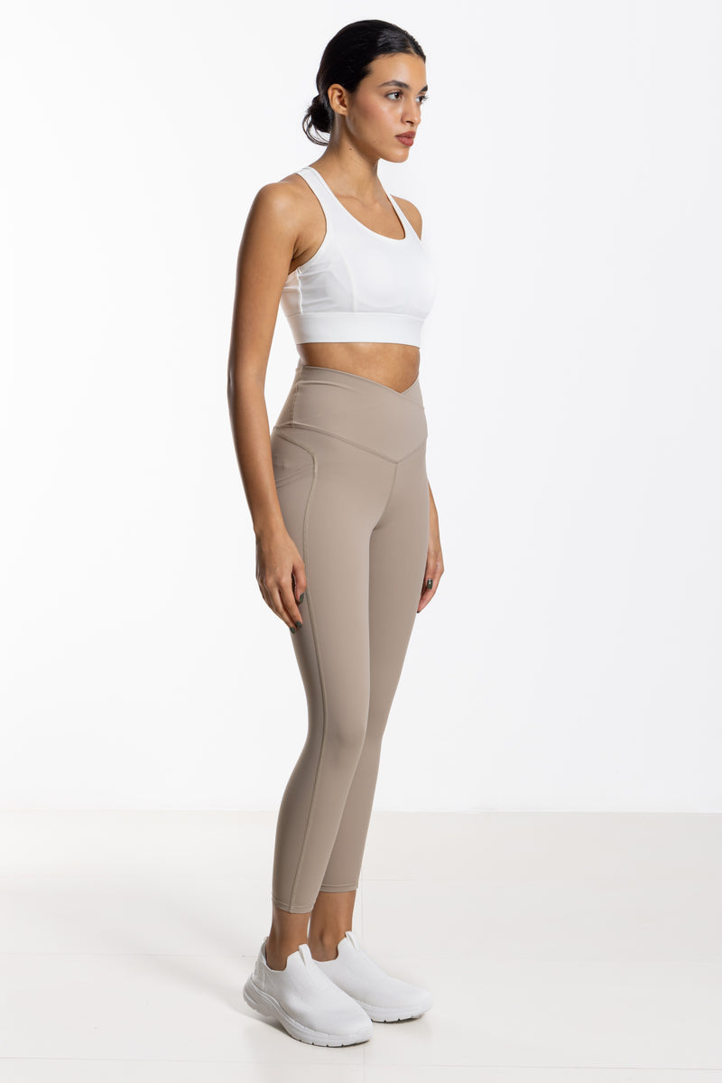 DETAILED V-WAIST SOFT PANTS
