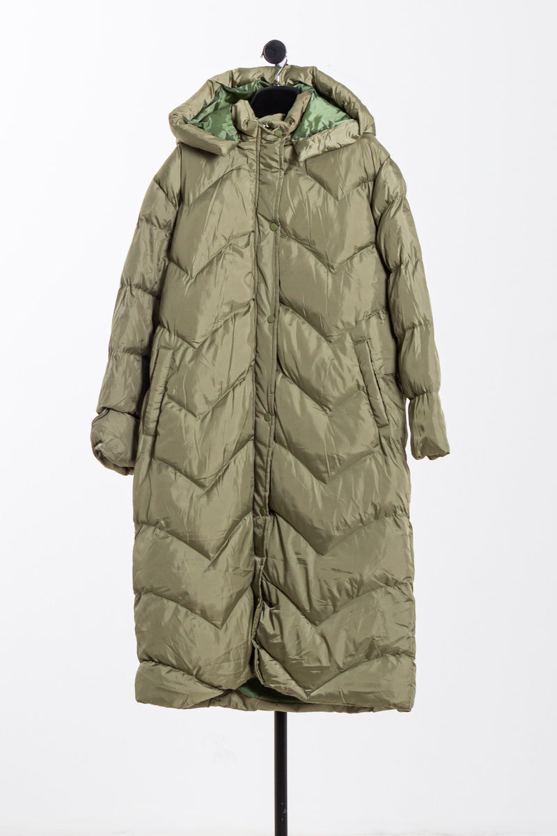 WATER-REPELLENT LONG PUFFER JACKET