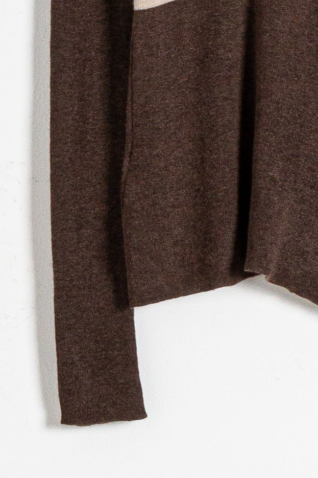 LIGHTWEIGHT KNIT TOP