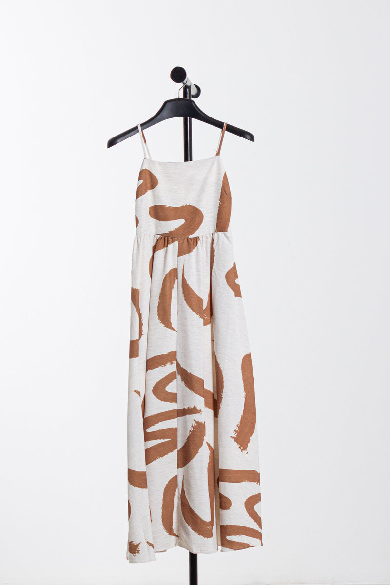 VOLUMINOUS LINEN DRESS