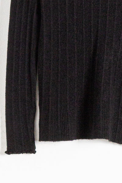 TEXTURED RIBBED TOP