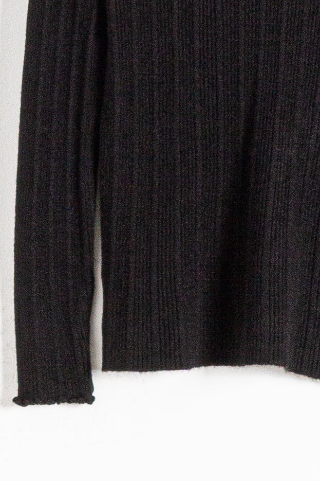 TEXTURED RIBBED TOP