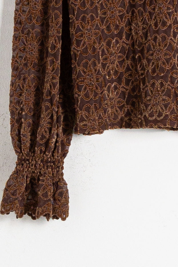 DETAILED LACE BLOUSE