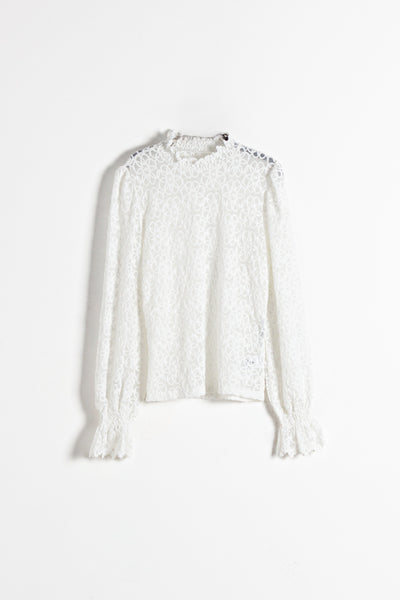 DETAILED LACE BLOUSE