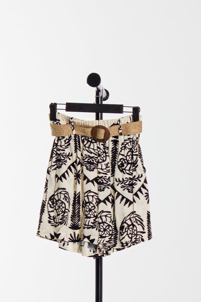 BELTED ABSTRACT PRINT SHORTS