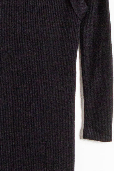 FITTED KNIT MIDI DRESS