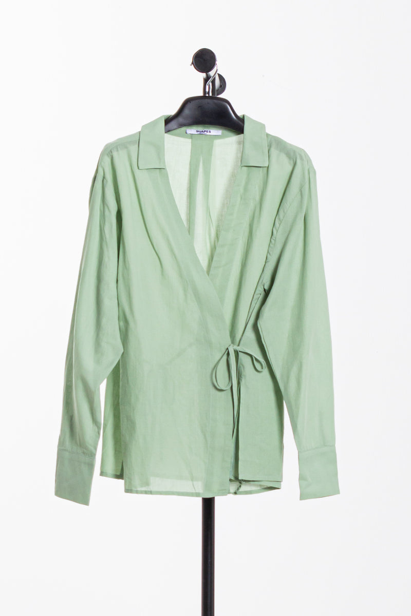 DETAILED LIGHTWEIGHT OVERSHIRT