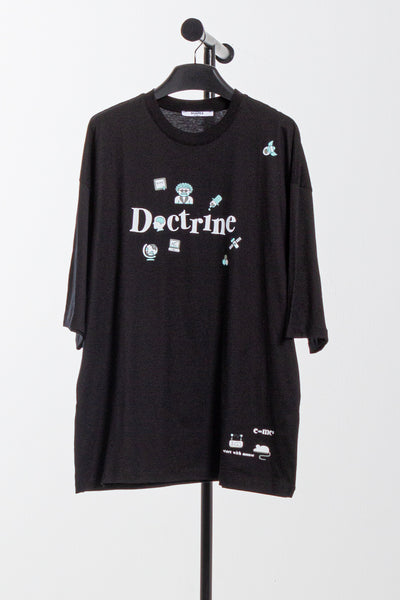 T-SHIRT WITH CONTRAST PRINT