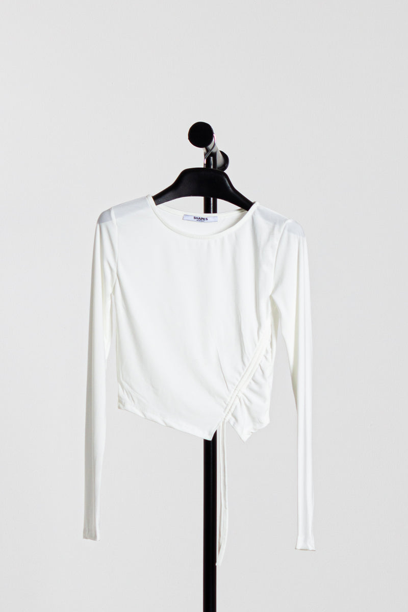 DETAILED CROP TOP