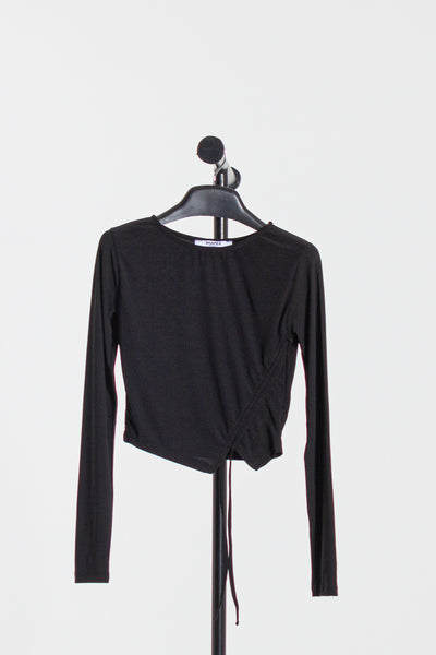 DETAILED CROP TOP