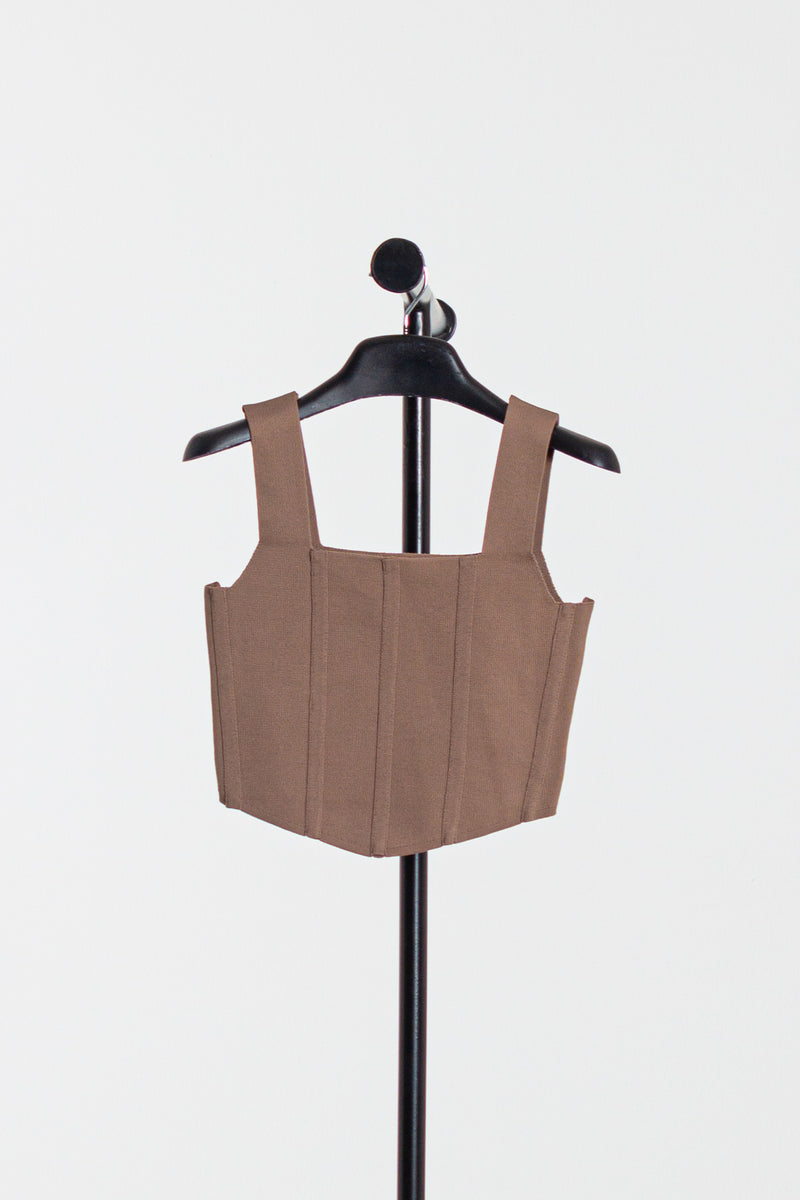 DETAILED CROP TOP