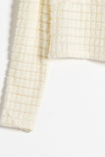 TEXTURED V-NECK TOP