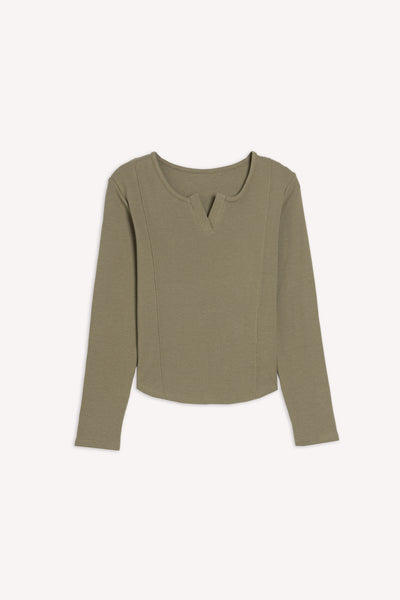 DETAILED RIBBED TOP