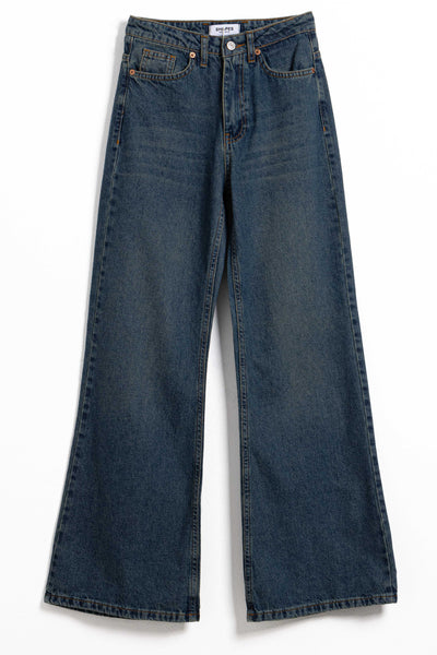 HIGH-RISE JEANS