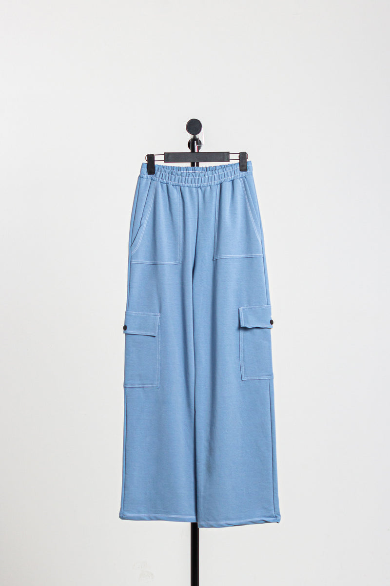 WIDE-LEG CARGO TROUSERS