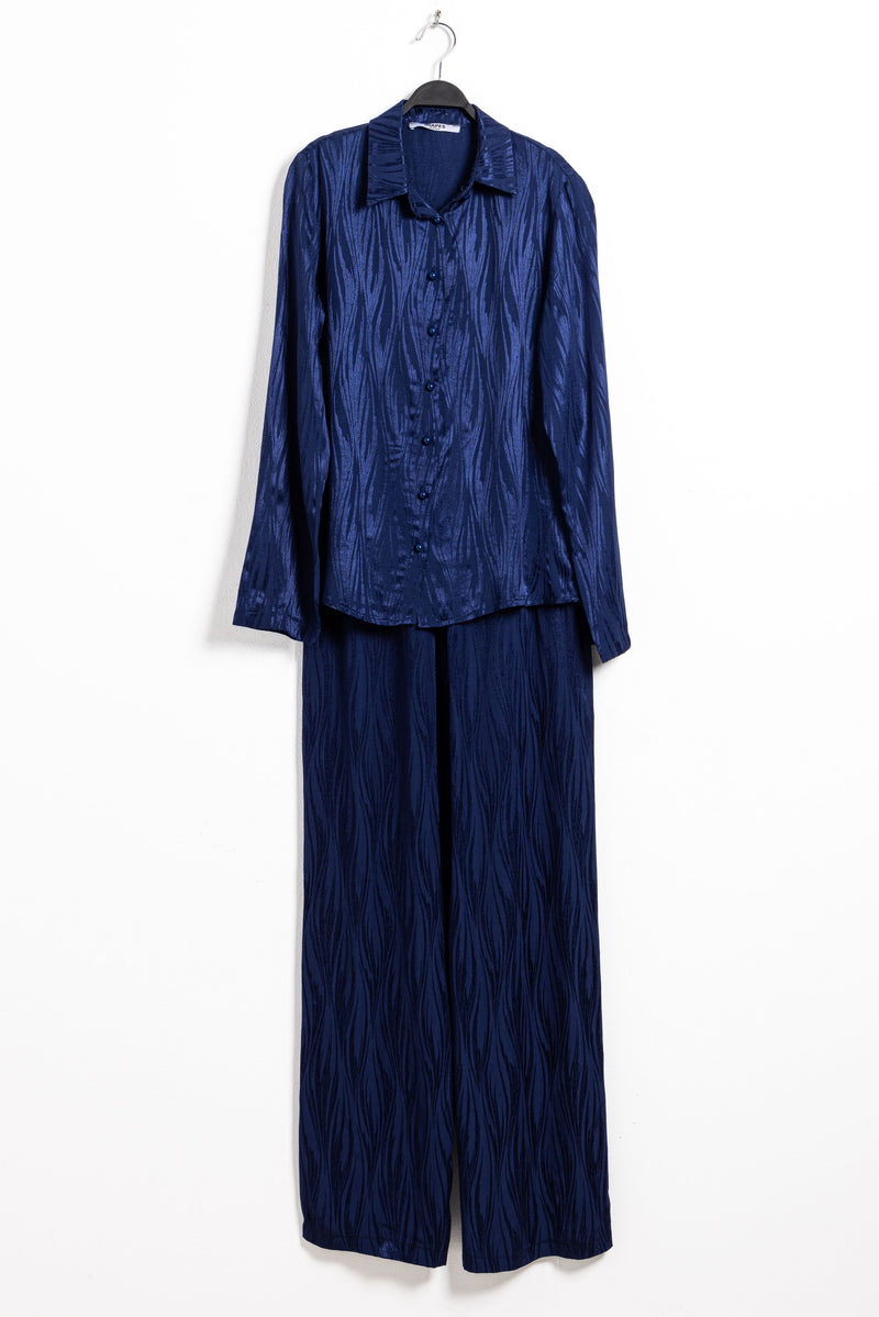 TEXTURED SATIN SHIRT SET