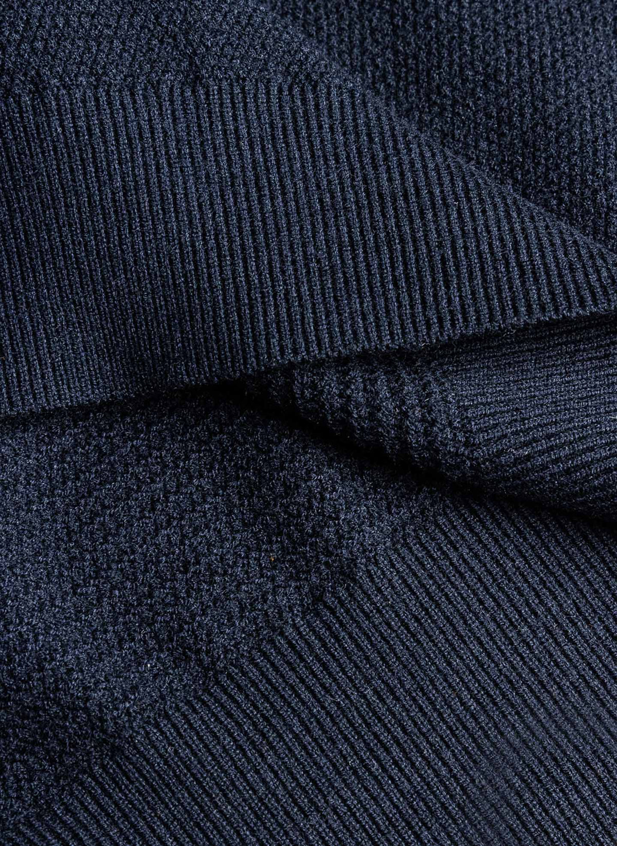 TEXTURED CREW NECK SWEATER