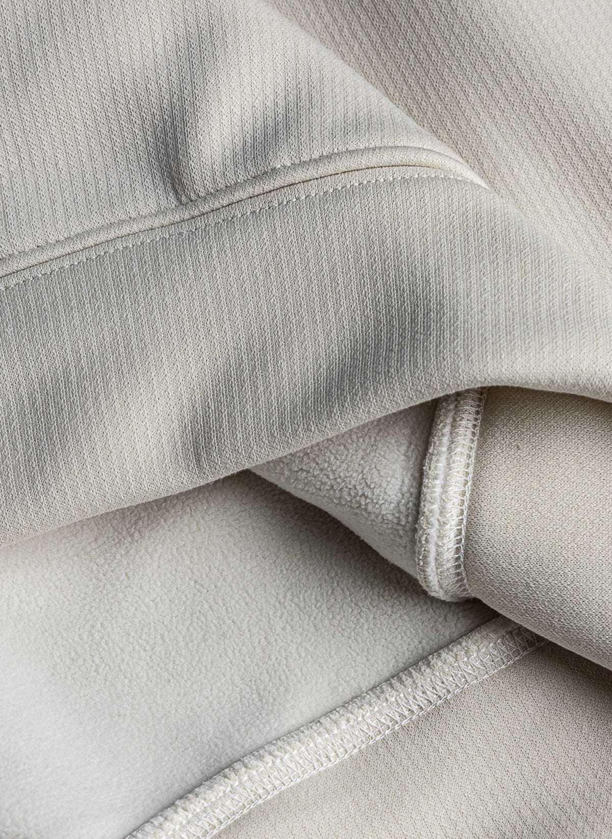 HEAVYWEIGHT FLEECE HOODIE