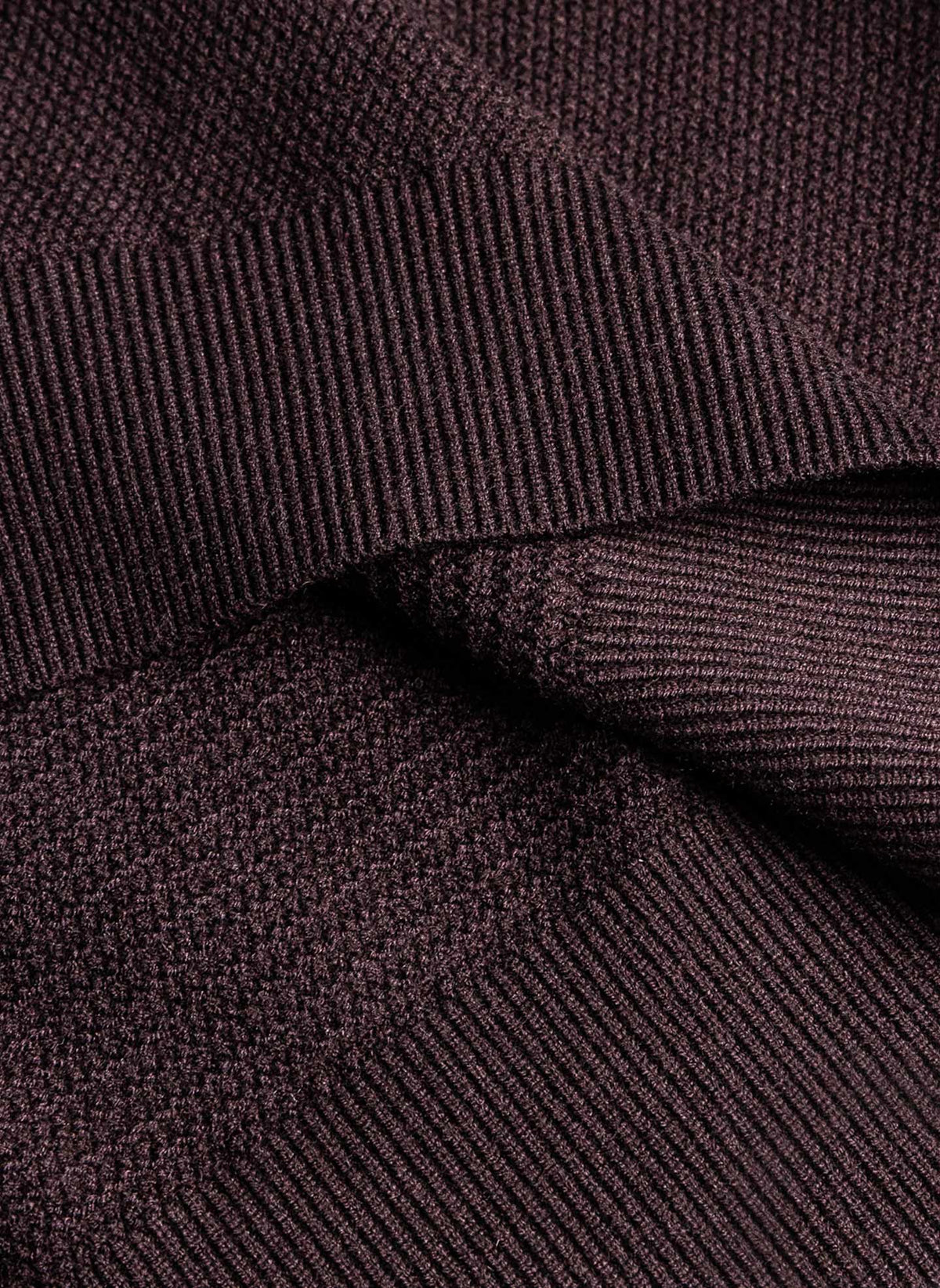 TEXTURED CREW NECK SWEATER