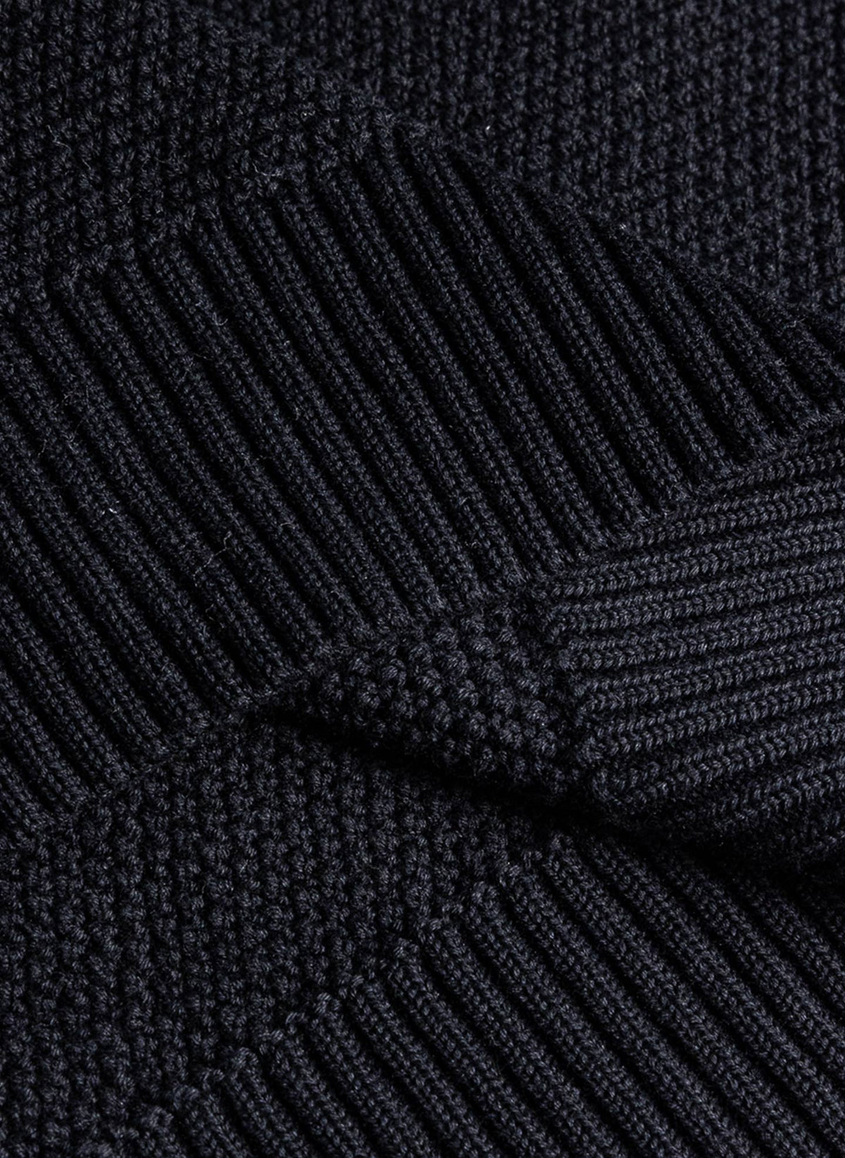 TEXTURED RAGLAN CREW NECK SWEATER