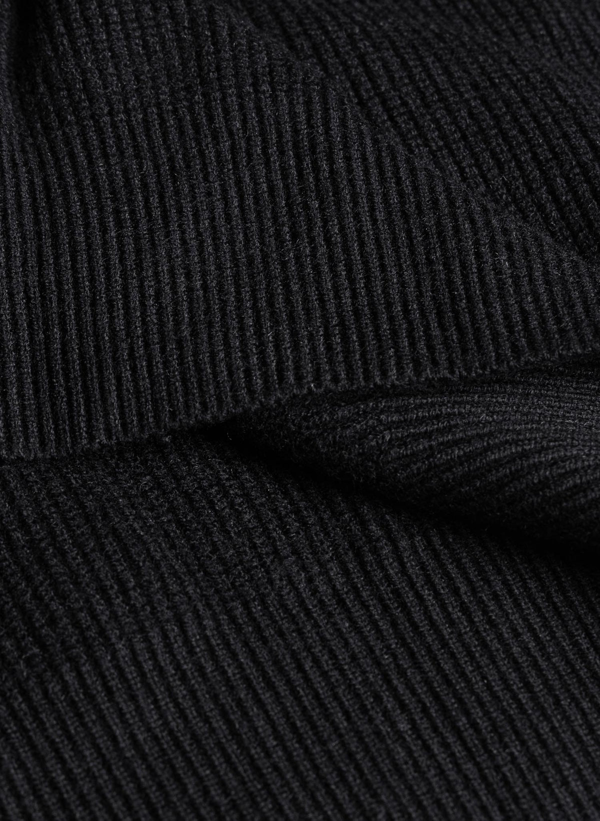 RIBBED HENLEY KNIT SWEATER