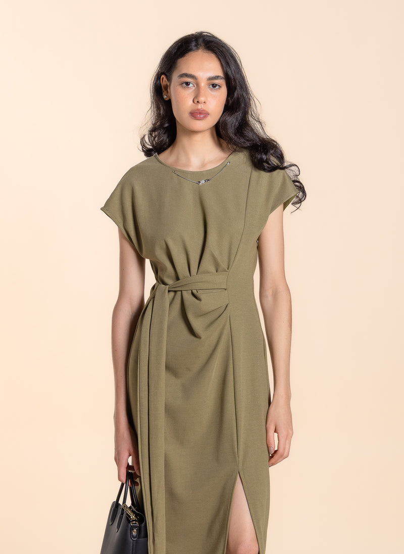 COMFORT WASIT-TIE DRESS WITH SLIT