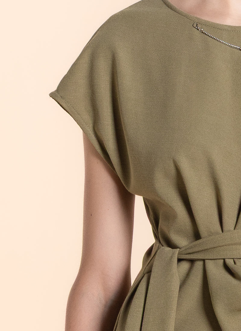 COMFORT WASIT-TIE DRESS WITH SLIT