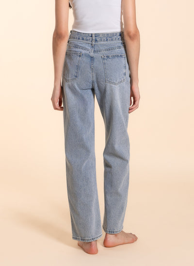 DETAILED MID-WAIST JEANS
