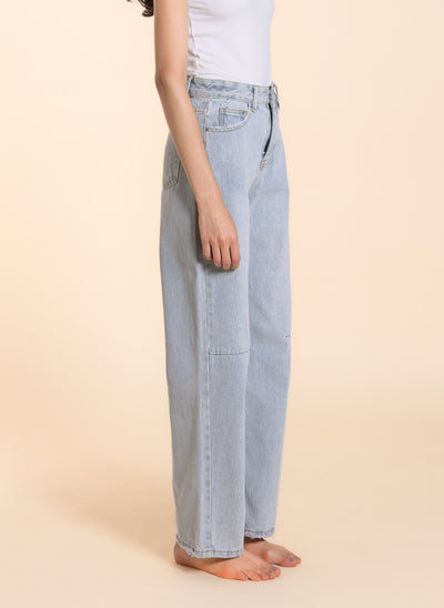 DETAILED WIDE-LEG JEANS