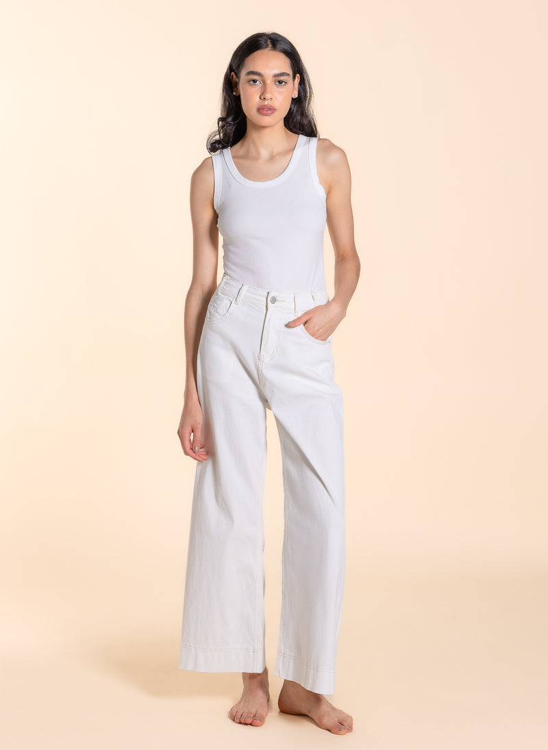 HIGH-WASIT WIDE LEG JEANS