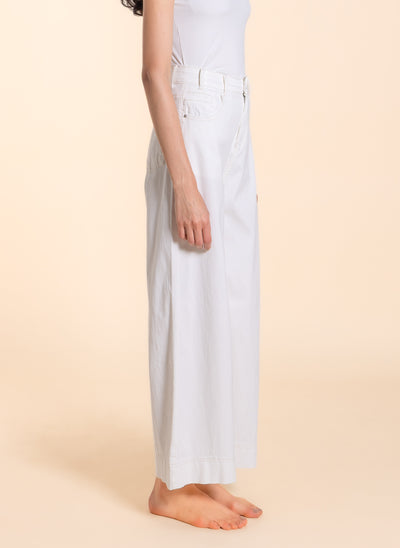 HIGH-WASIT WIDE LEG JEANS