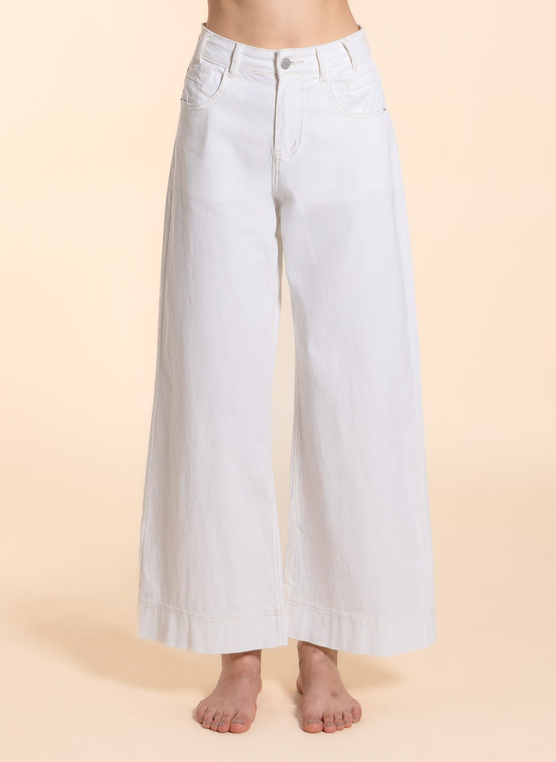 HIGH-WASIT WIDE LEG JEANS