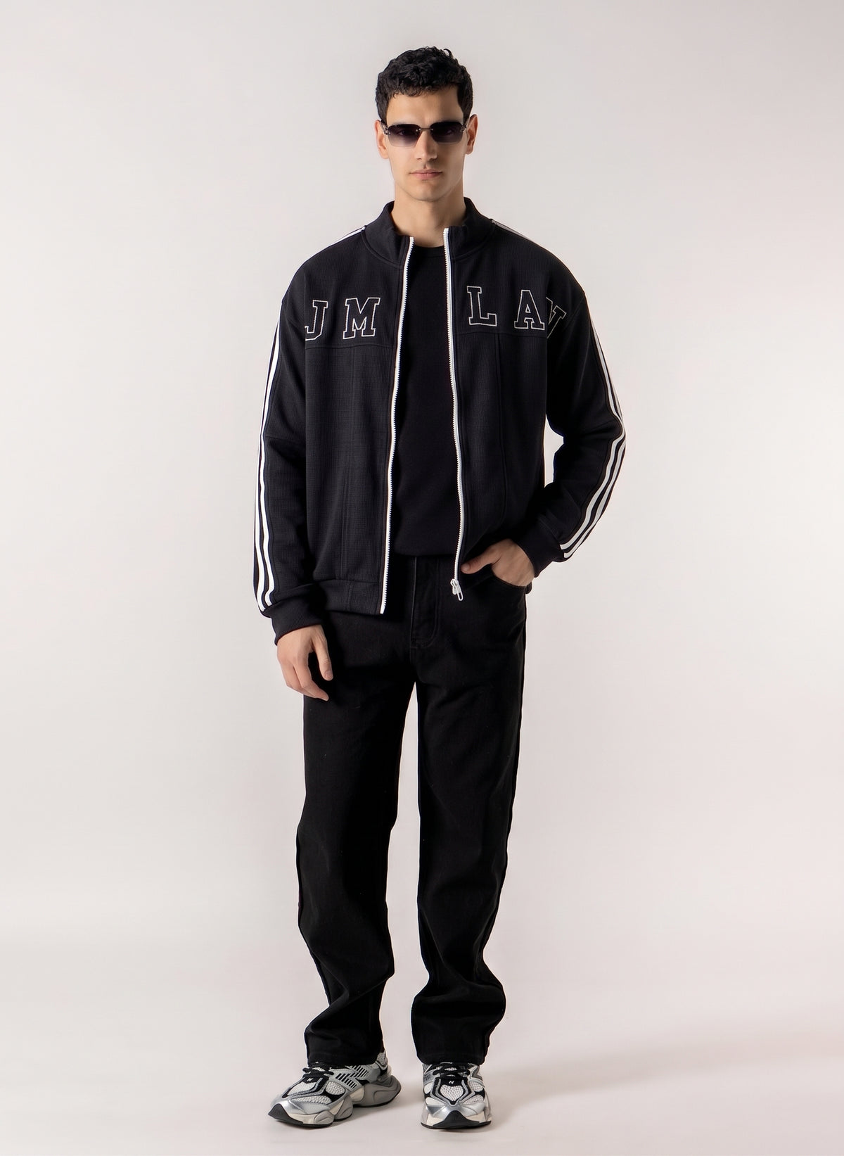 EMBROIDERED VARISITY BOMBER JACKET