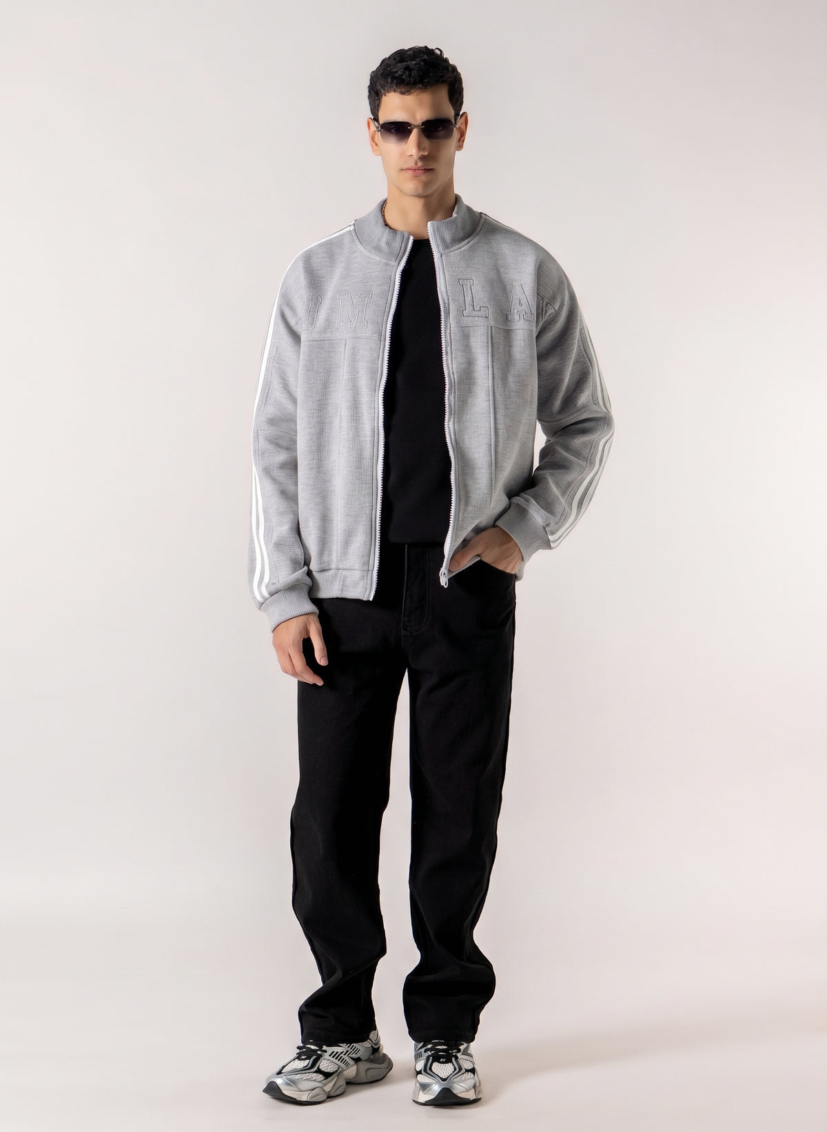 EMBROIDERED VARISITY BOMBER JACKET
