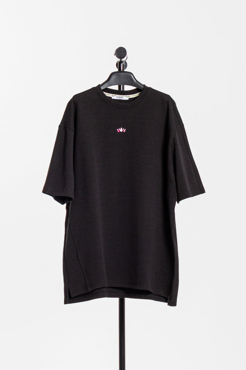 TEXTURED CONTRAST DETAIL T-SHIRT